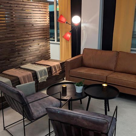 Corner Hotell Бронойсунд Екстериор снимка