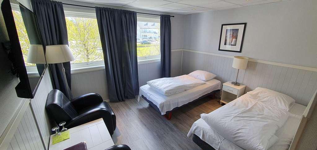 Corner Hotell Бронойсунд Стая снимка
