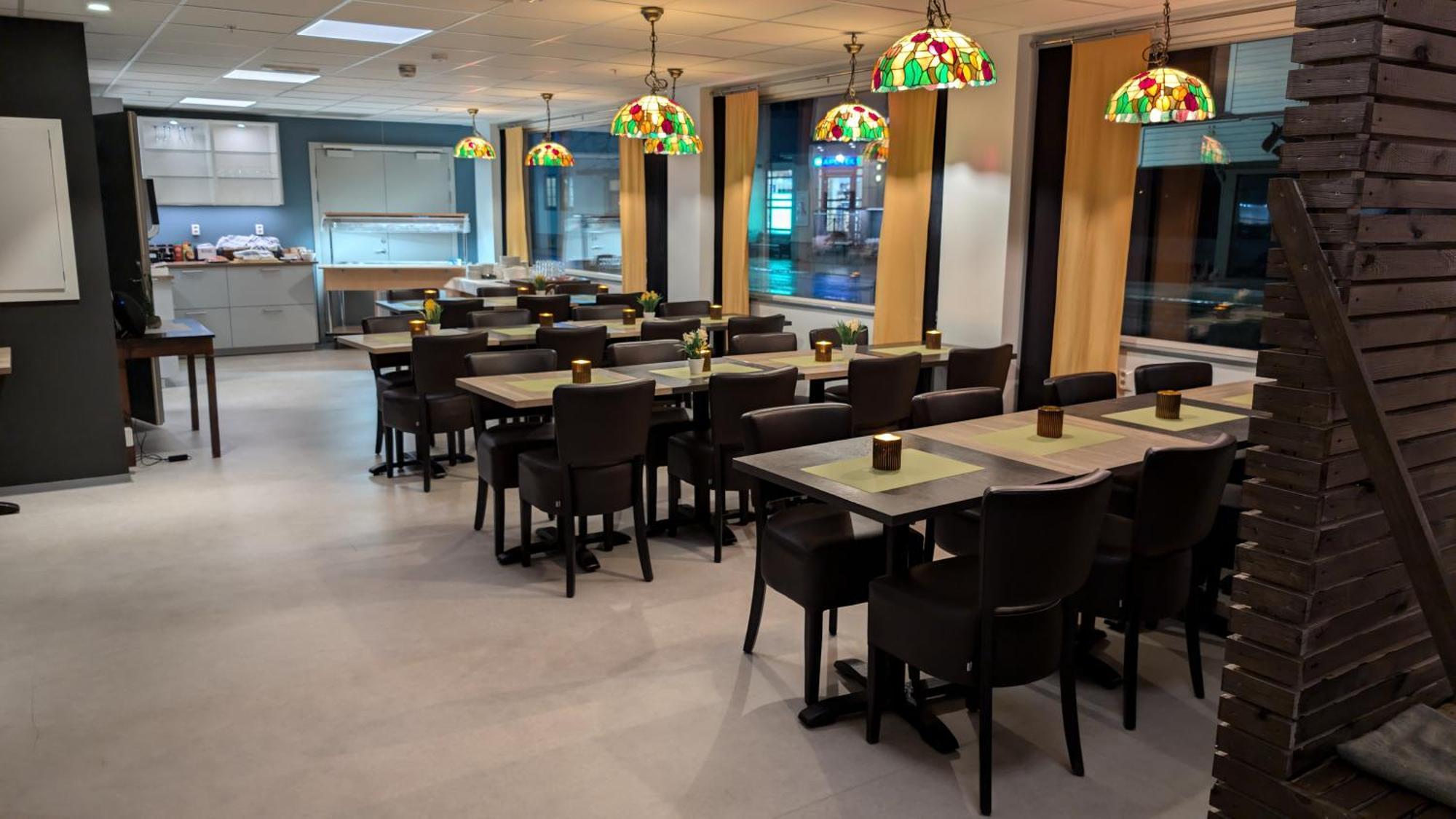 Corner Hotell Бронойсунд Екстериор снимка