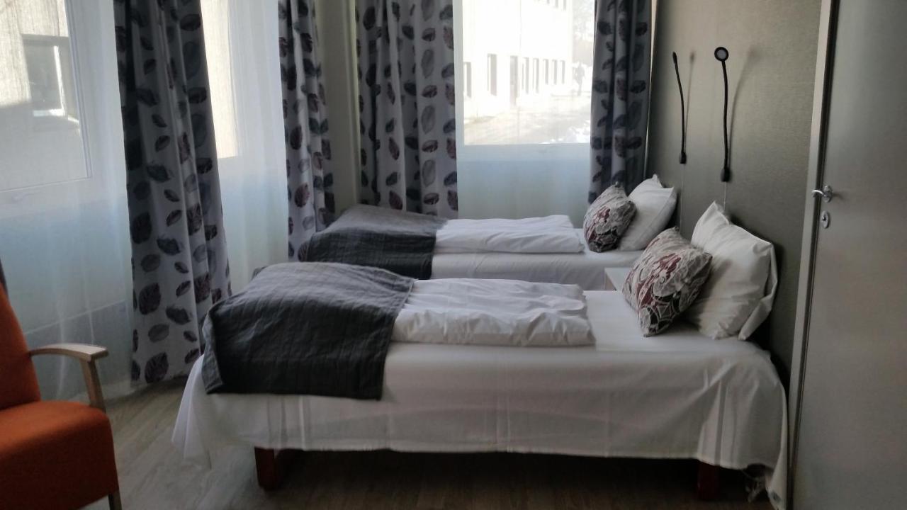 Corner Hotell Бронойсунд Екстериор снимка